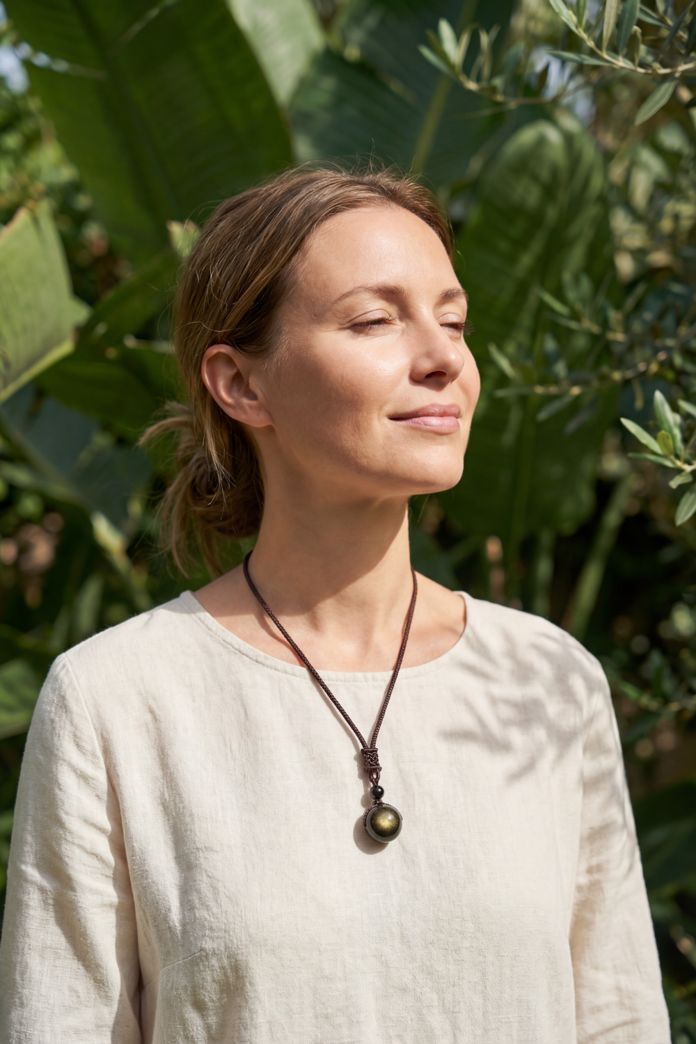 Colgante obsidiana dorada
