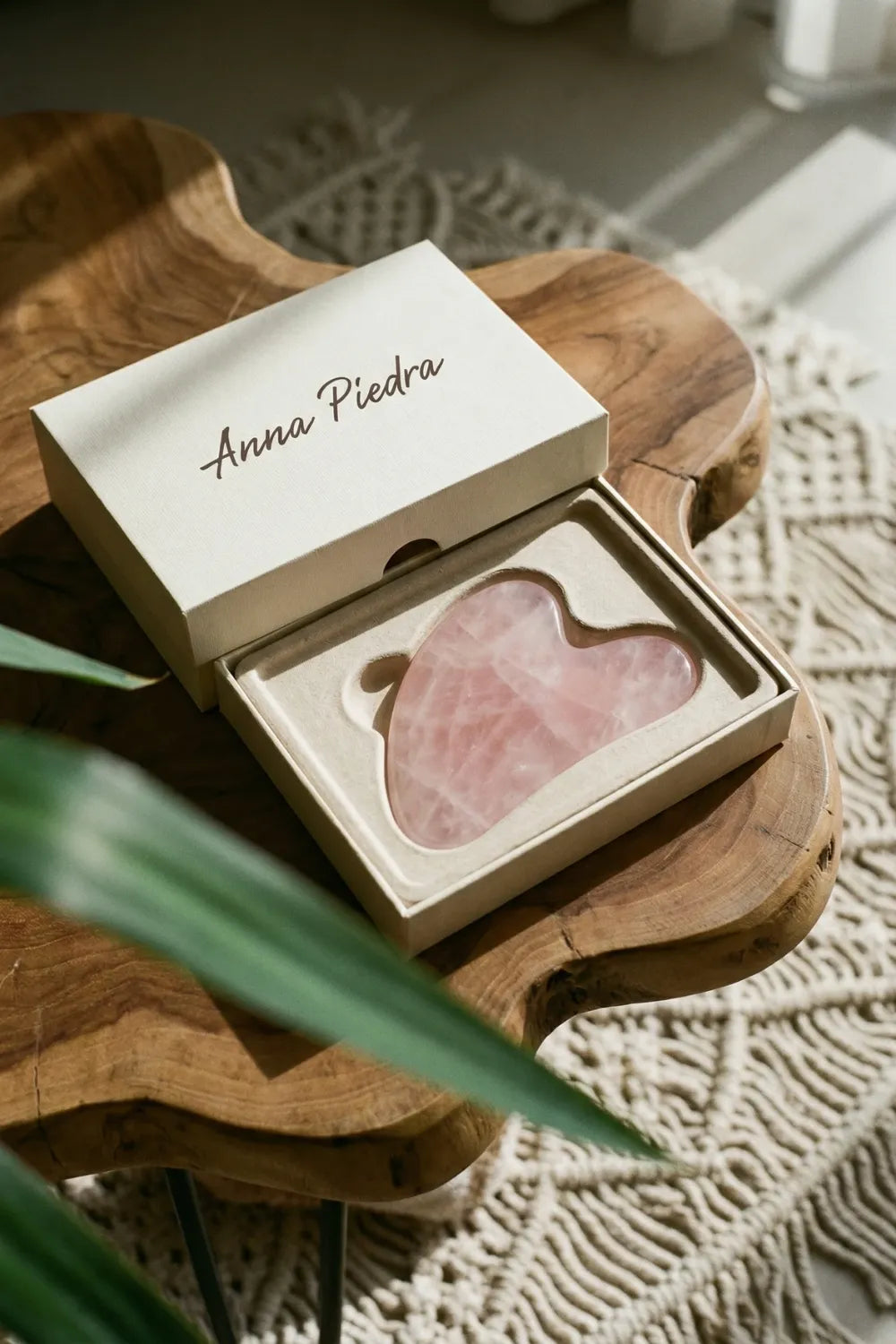 Gua Sha cuarzo rosa facial