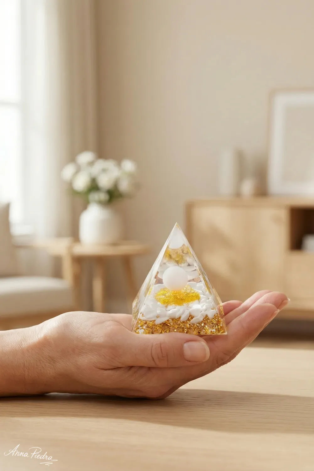 Pirámide de orgonita cuarzo blanco